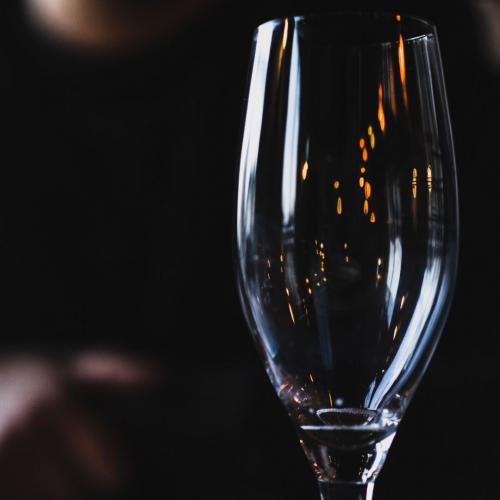 wine glass cleaner